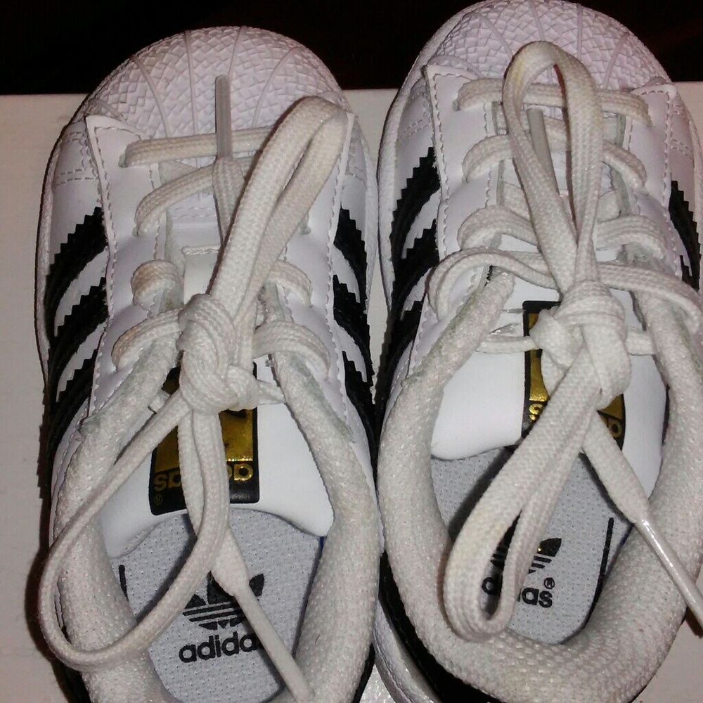 ADIDAS sz 6c